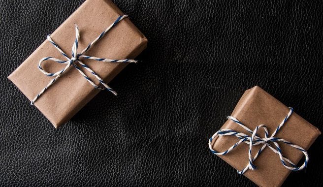 The Ultimate Guide to Choosing Promotional Gifts in Dubai