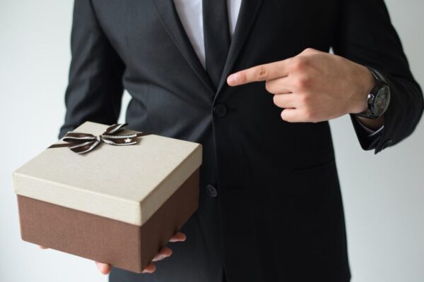 Corporate gifts in Dubai