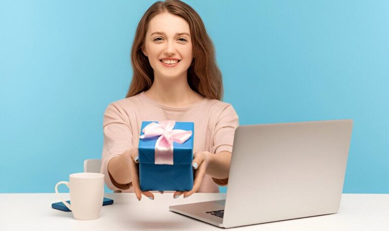 Top Corporate Gifting Ideas to Keep Your Employees Energized This Summer