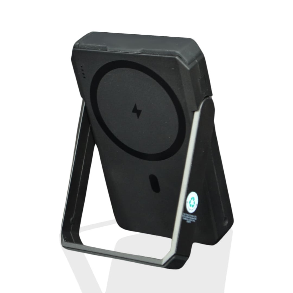 FREIBURG-@memorii-RCS-Recycled-Solar-Magnetic-Powerbank.jpg