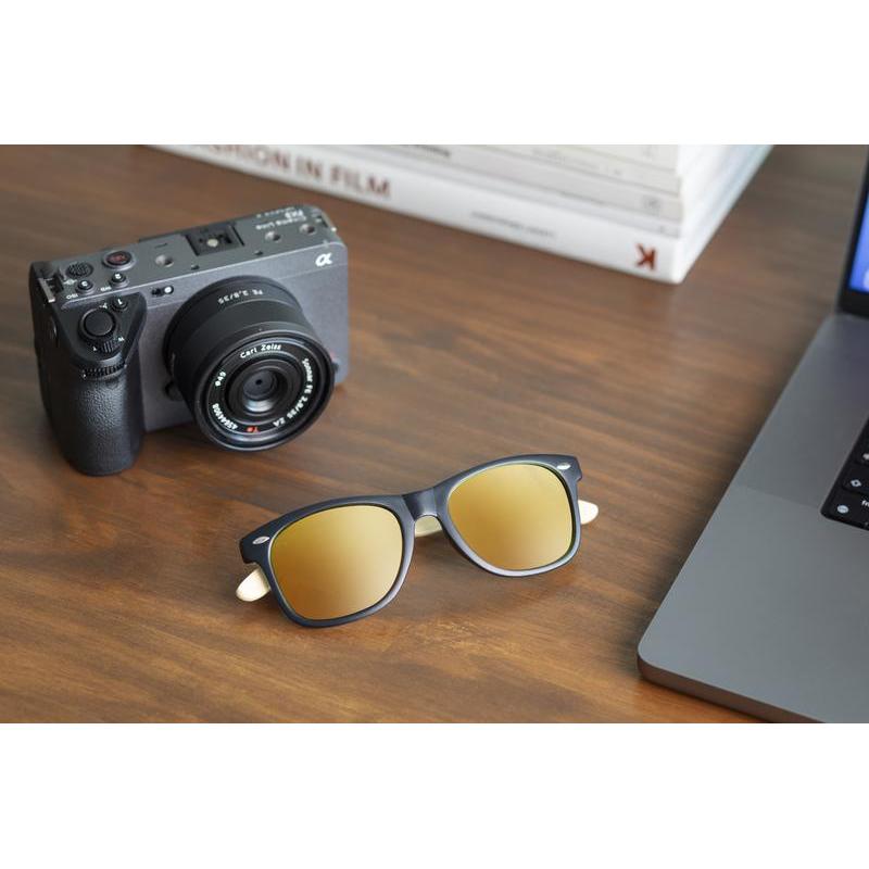 INZA-eco-neutral-Bamboo-Sunglass.jpg
