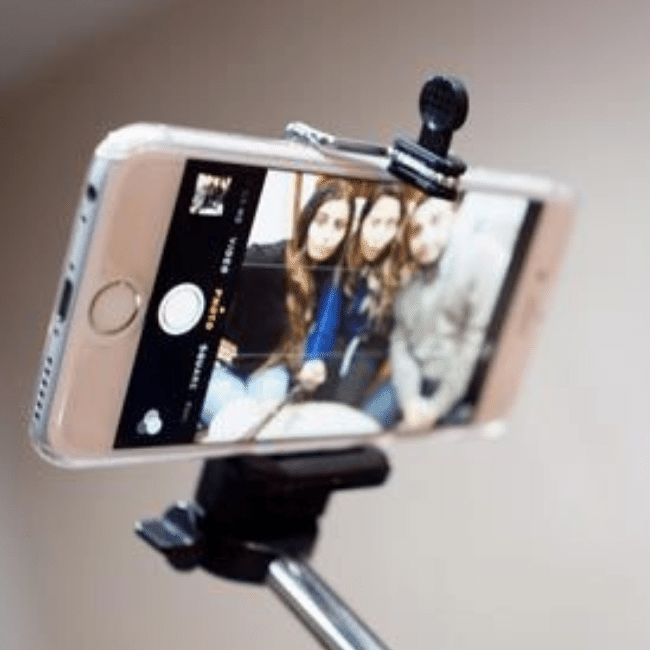 Selfie-Sticks-8.png