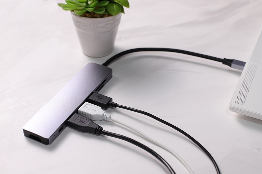 Usb,Hub,With,Cables,Pluging,,Electronic,Device,,Lifestyle