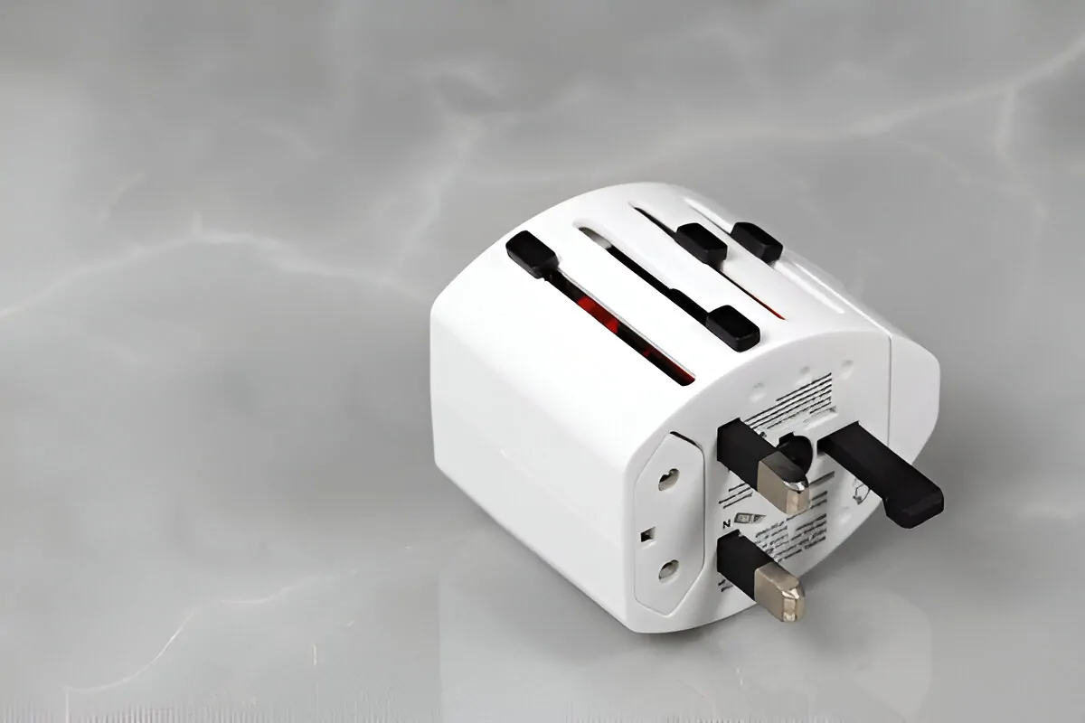 Branded Universal Travel Adapters Supplier in UAE – Your Gift, Your Identity