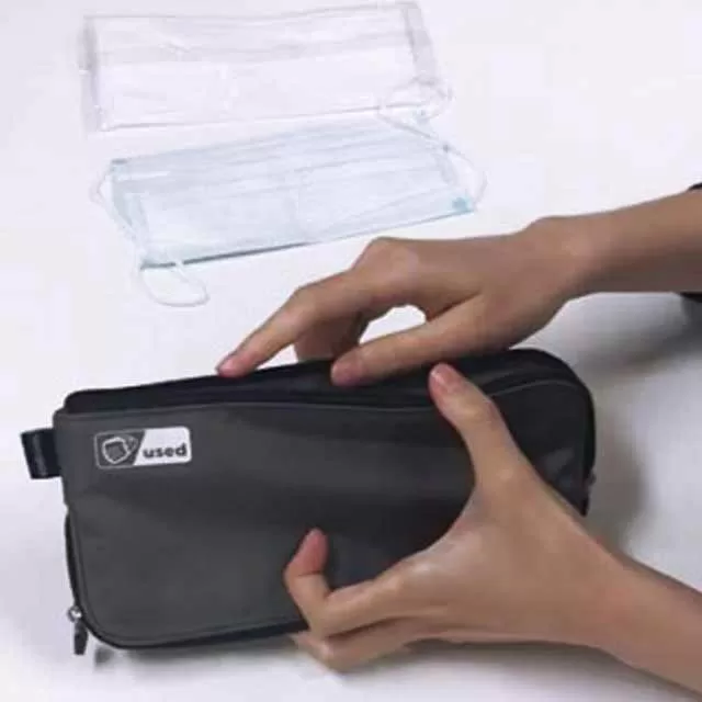 Travel-Friendly Dual Mask Pouch3