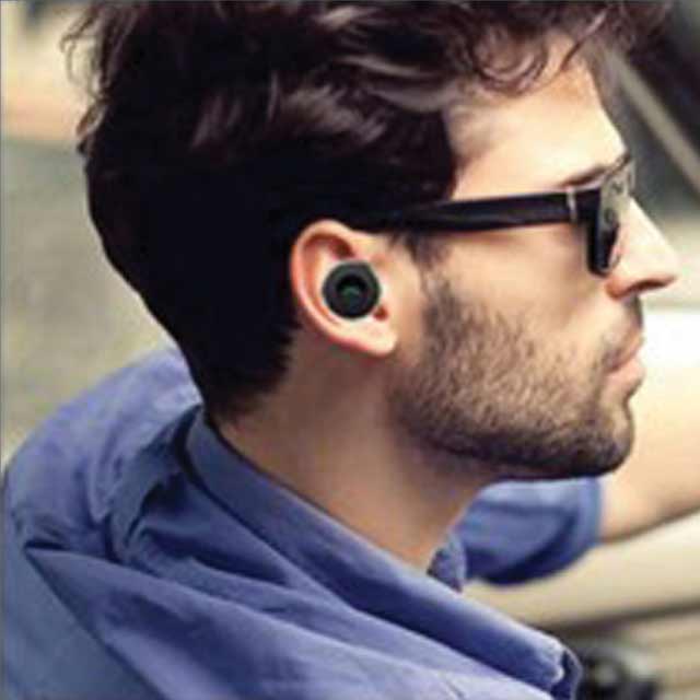 Car Charger With Bluetooth Earbud4
